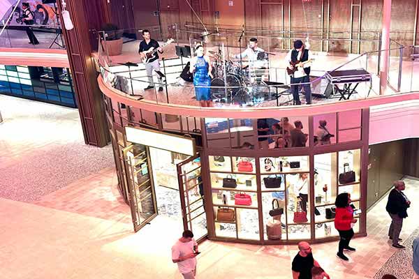 Icon of the Seas Gallery Image